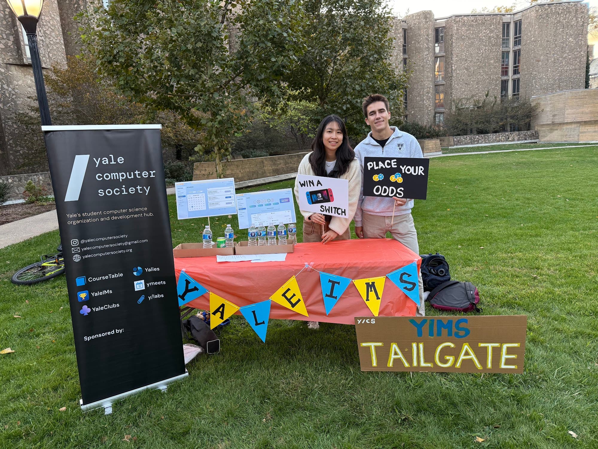 y/cs members at the YaleIMs launch booth on campus